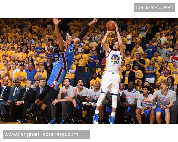 库里半场状态低迷投篮命中率不足三成三分球表现不佳