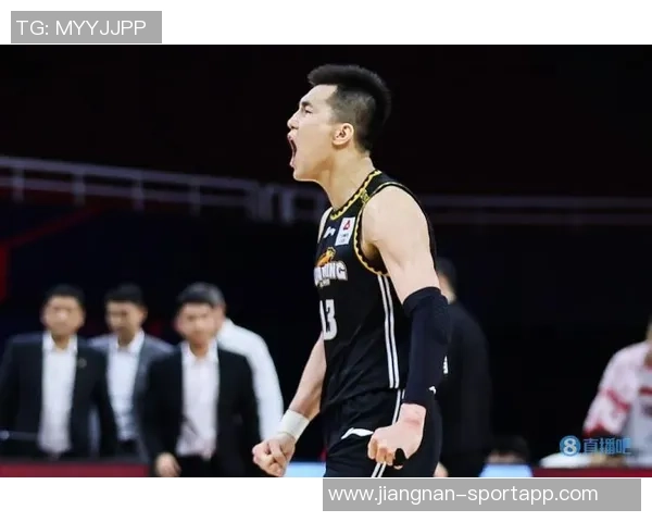 杨鸣强调球队拼搏精神球迷不求每年夺冠但期待每场全力以赴