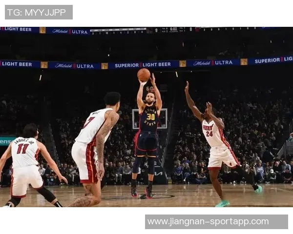 浓眉首节表现低迷三投全失仅获两篮板球队陷入困境